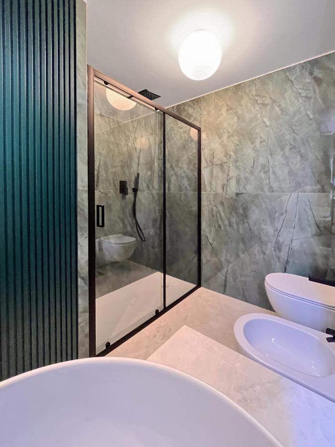 Yls Luxury Suites Milano Ngoại thất bức ảnh